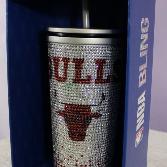 Share Chicago Bulls NBA Bling Stainless Steel 25oz Hydrapeak Insulated Tumbler - Picture 3 of 10